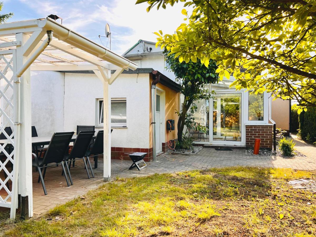 Stadthytte Ferienhaus Росток Екстериор снимка