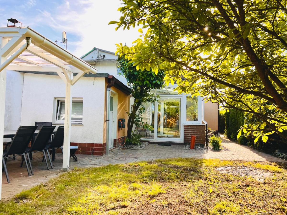 Stadthytte Ferienhaus Росток Екстериор снимка